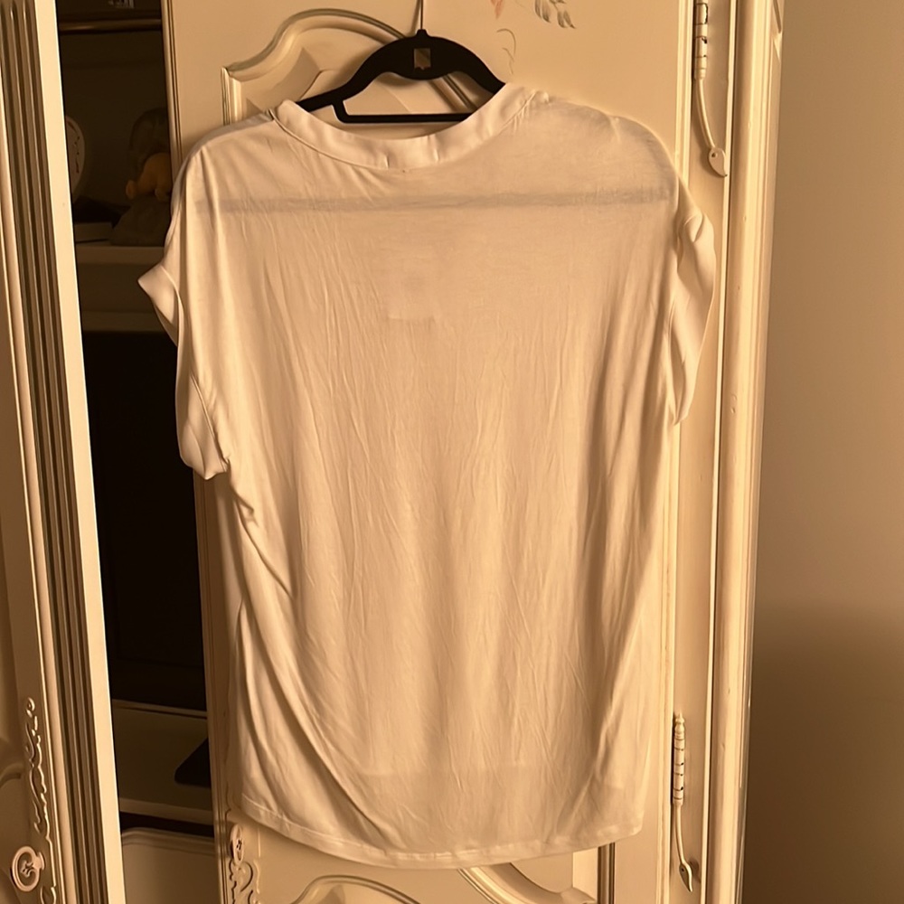 White Top - Picture 3 of 3